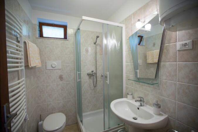 Bungalow bathroom